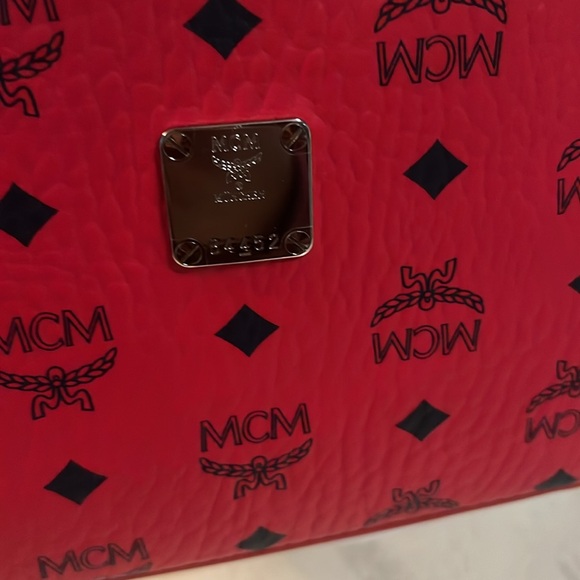 NWT MCM Red Crossbody Bag - Picture 4 of 6